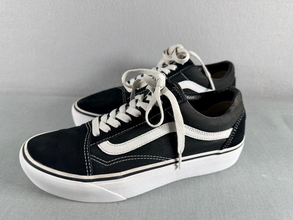 Vans Old Skool Platform Menโs 7 Womenโs 8.5 Black White Suede Canvas Sneakers